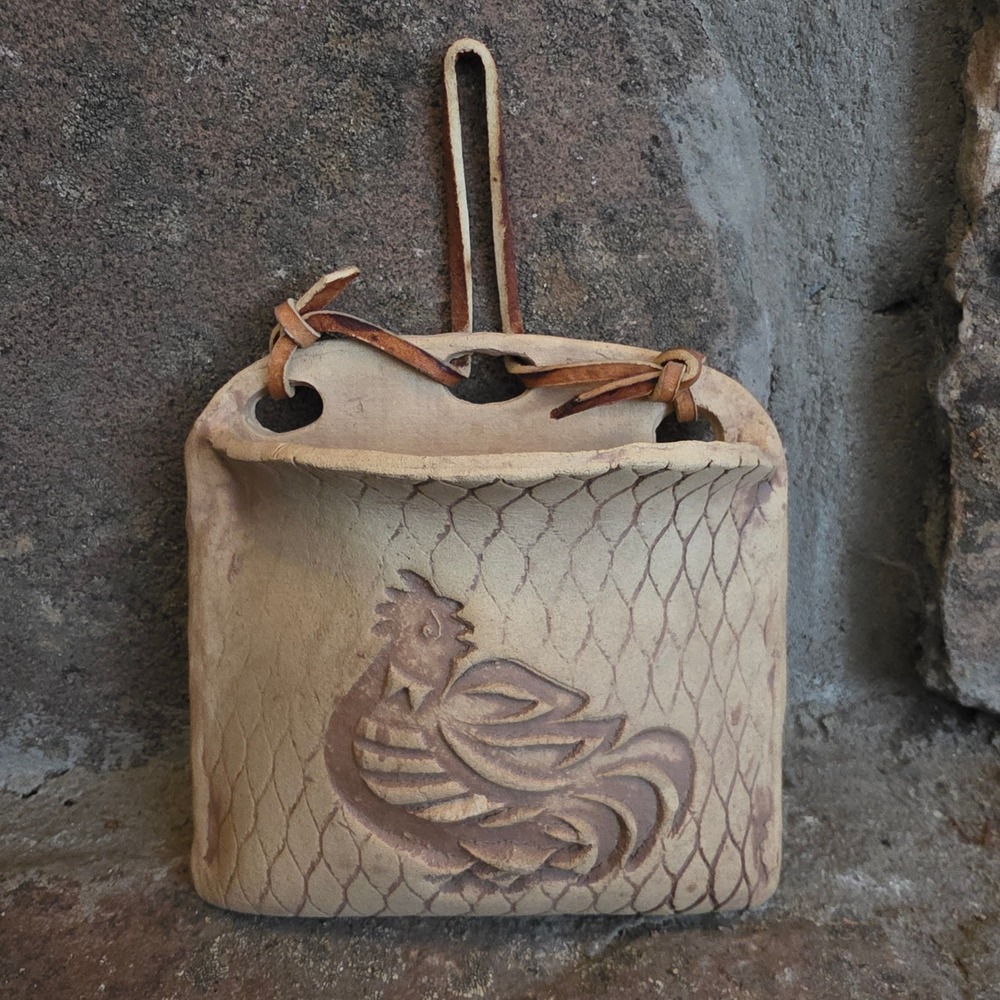 JoAnna Studio Pottery Wall Pocket Planter Rooster Terracotta Hanging Decor 5in